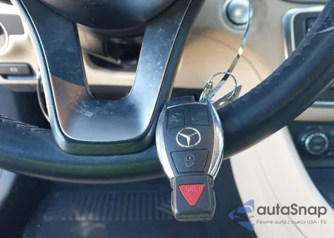 2016 Mercedes-Benz Gla 250 z USA, uszkodzony, nr VIN WDCTG4EB1GJ206999